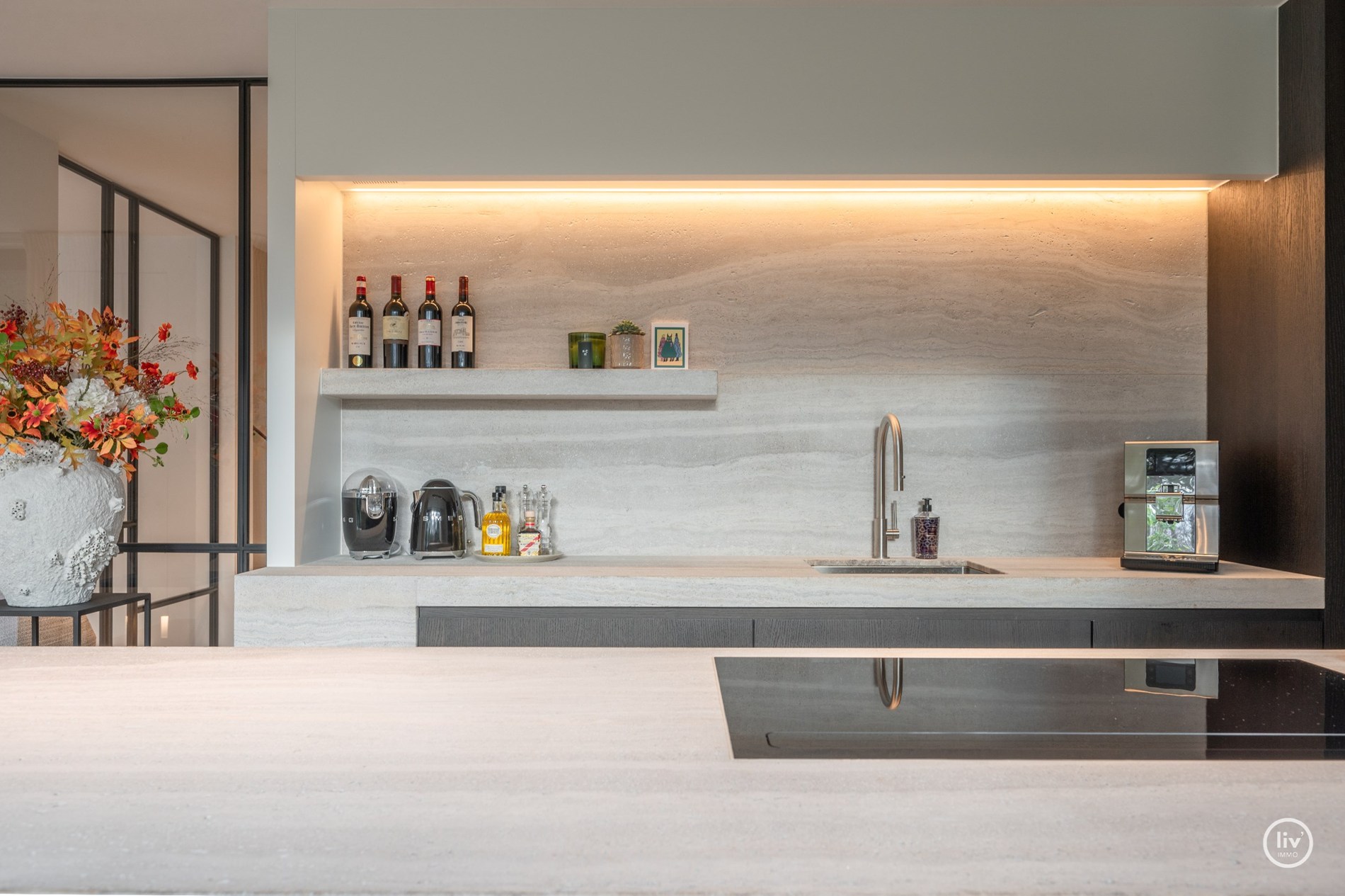 Superbe villa charmante, entièrement rénovée et joliment située dans un quartier résidentiel calme à proximité du centre de Knokke. 