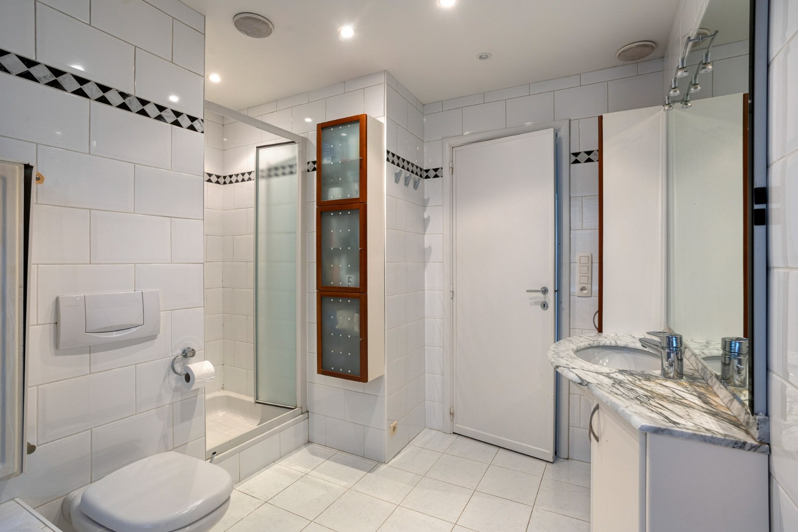 Authentieke en karaktervolle VILLA in residentiële, groene omgeving 1650 BEERSEL 