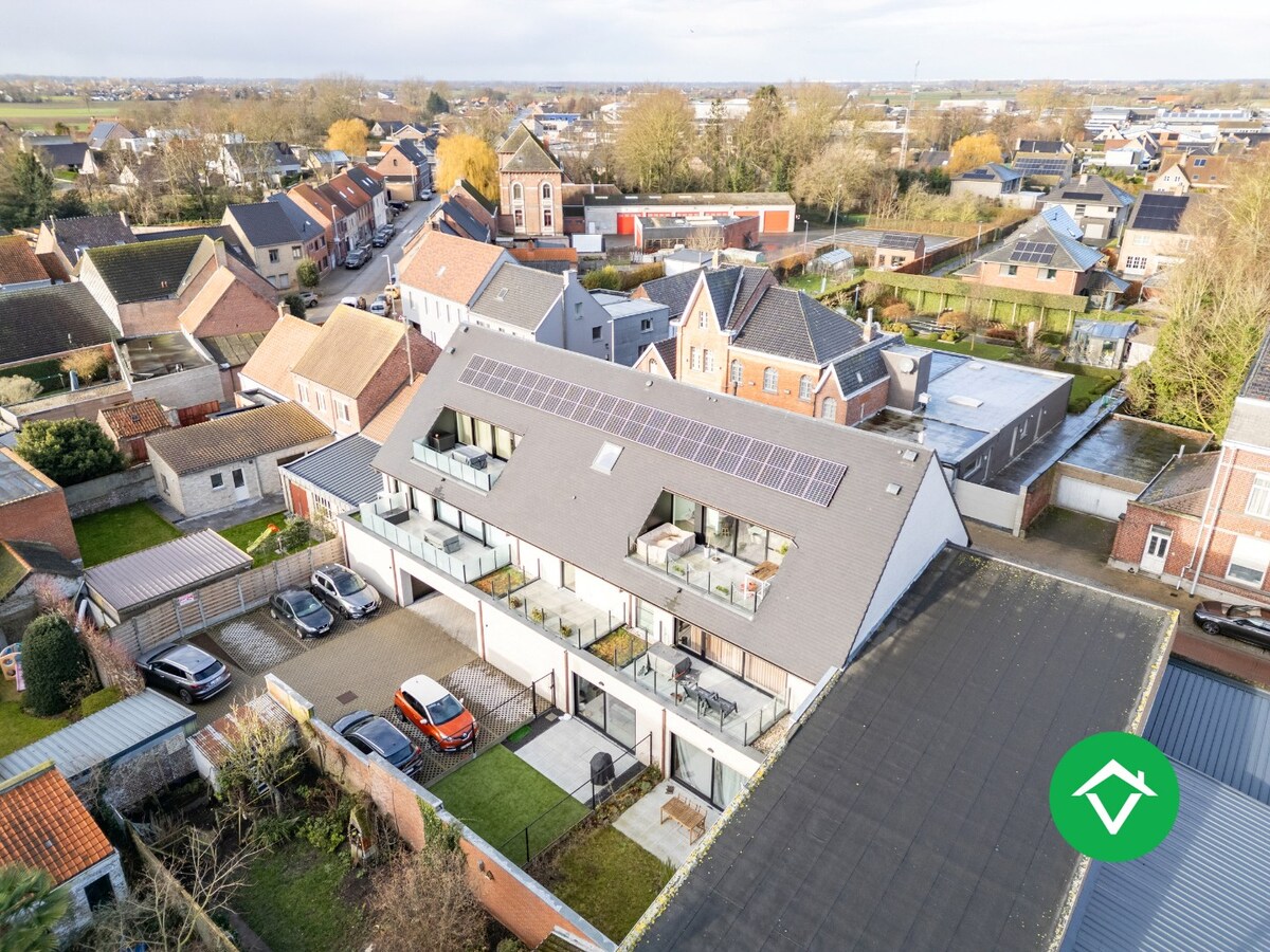 Instapklaar appartement met 2 slaapkamers en volledig ingerichte zolder te Koekelare 