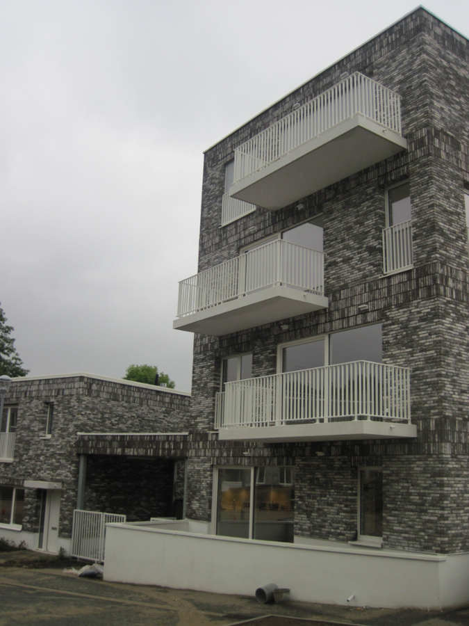 Groen wonen in de Weverij.    2-slp-appartement met een autostaanplaats. 