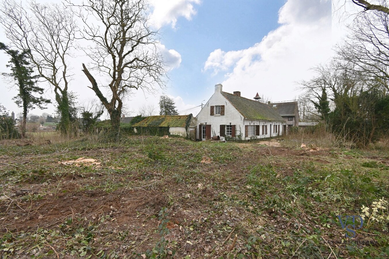 Hoeve op 3963 m² grond. 