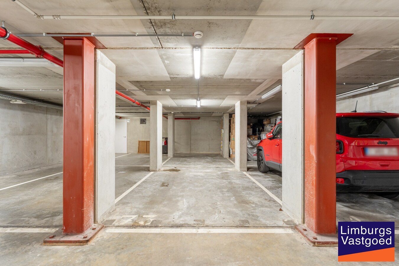 Exclusief penthouse met ruim terras, 2 slpk, dubbele autostaanplaats, centrum Genk 