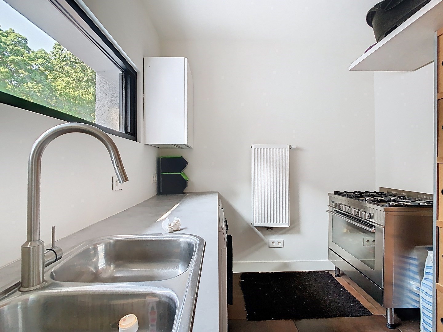 Mooie instapklare herenwoning nabij centrum Brasschaat met 4 slaapkamers 