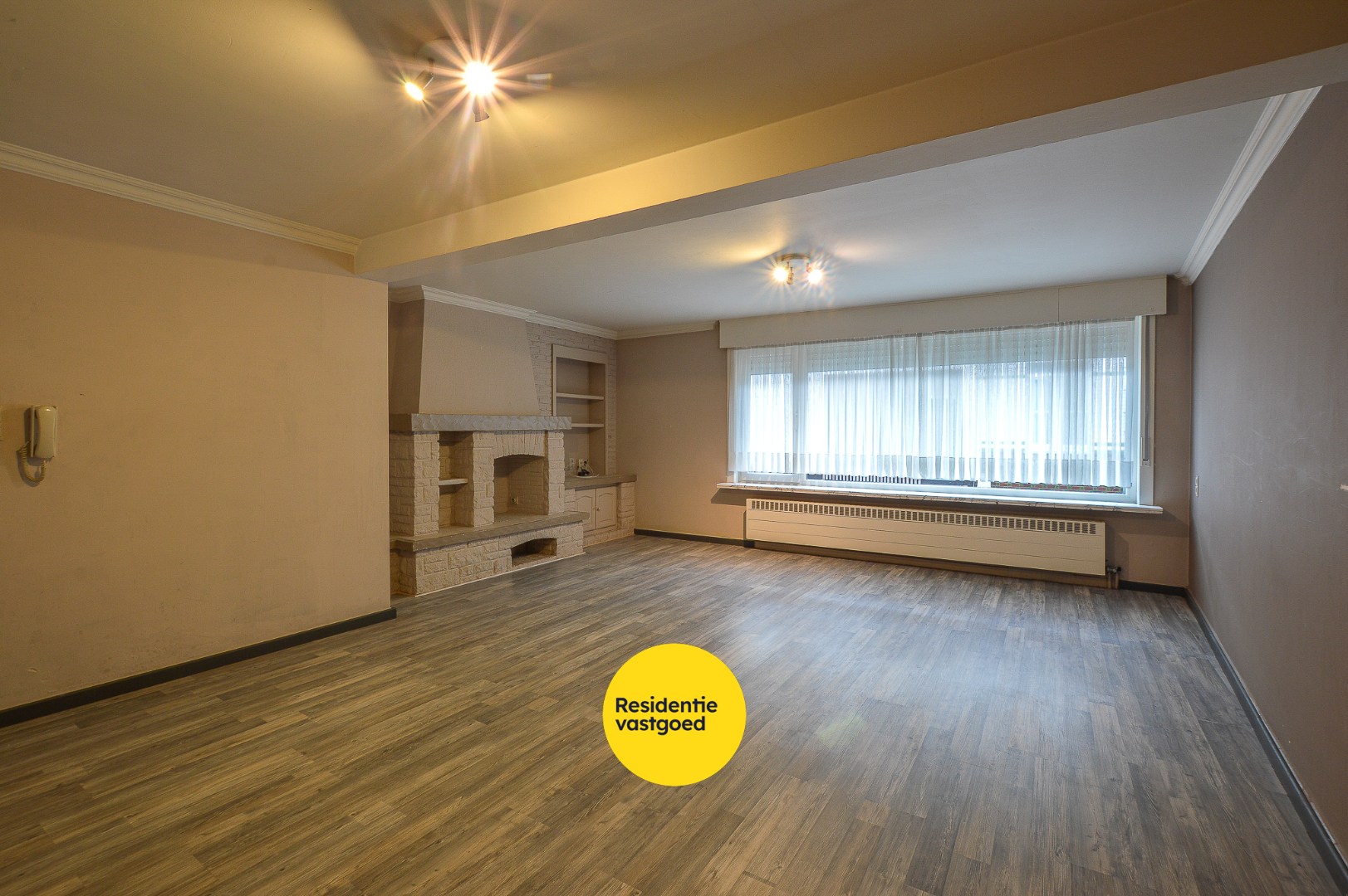 Gelijkvloers appartement met 2 slaapkamers gelegen in centrum Oudenburg. 