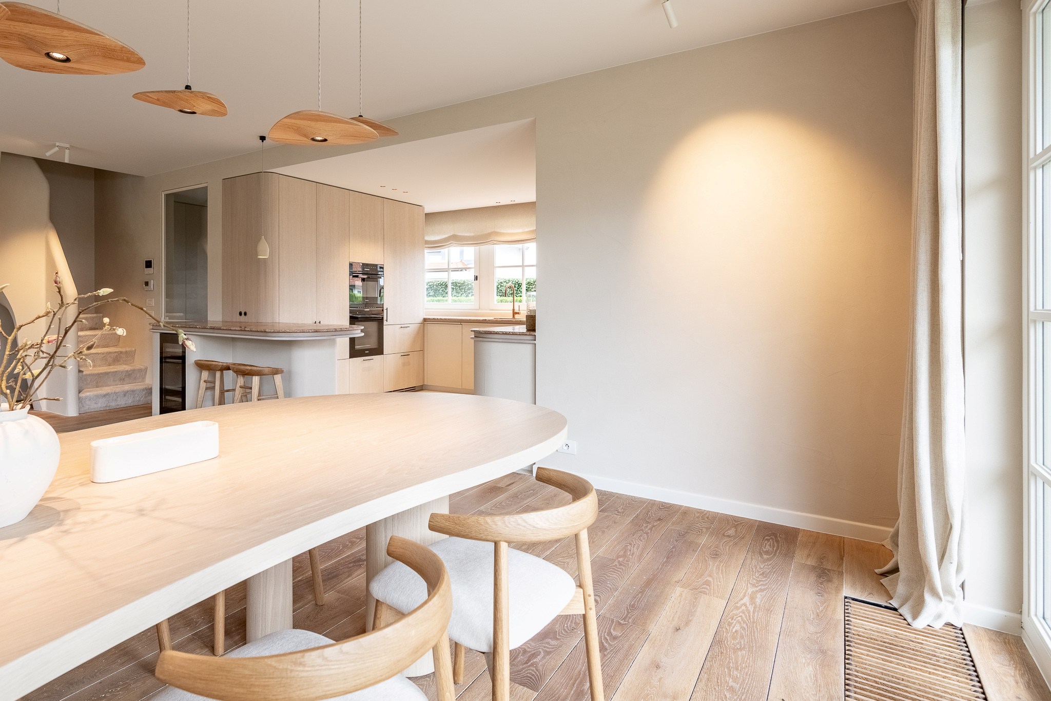 Prachtig gerenoveerde  halfopen woning op topligging nabij centrum, zee en strand 