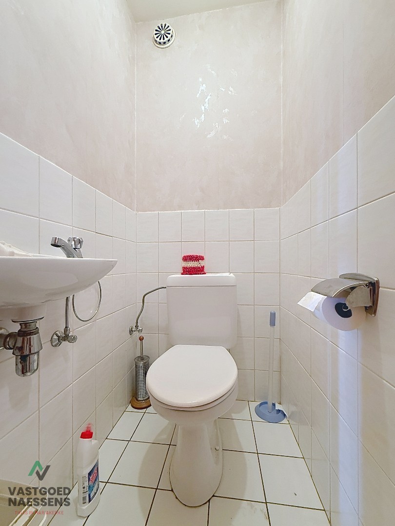 APPARTEMENT À RÉNOVER DE 3 CHAMBRES - TERRASSE ENSOLEILLÉE - QUARTIER RÉSIDENTIEL CALME 
