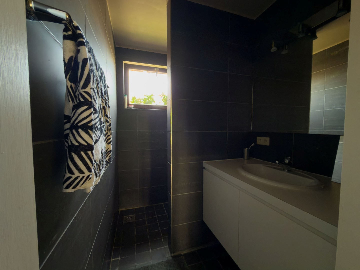 Rustig gelegen, alleenstaande woning met mooie tuin op 1.195 m² 