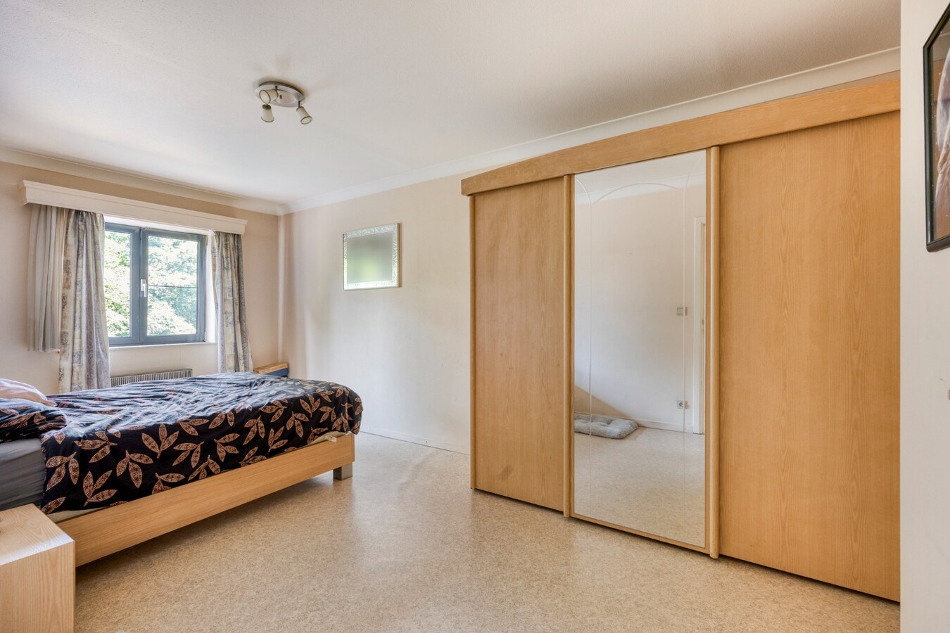 Appartement 2 slaapkamers en autostaanplaats te Tienen 