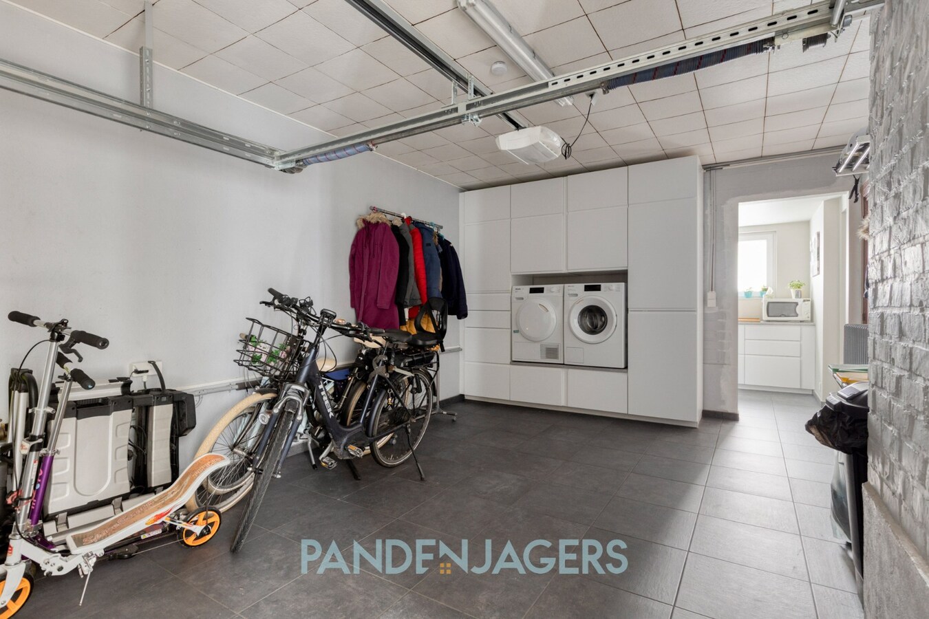 Stijlvol gerenoveerde woning in rustige buurt van Kontich-Kazerne 