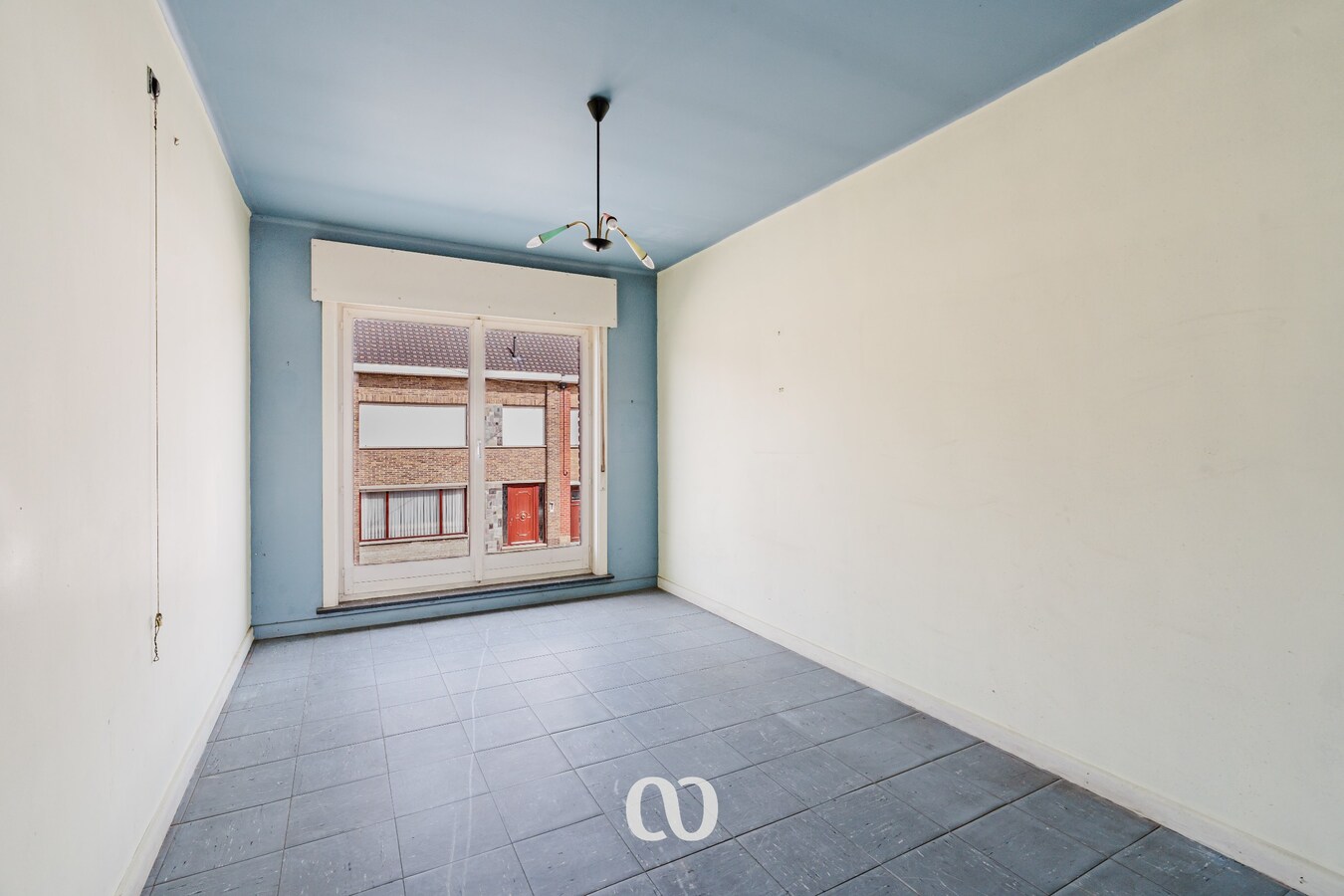 Te renoveren gezinswoning met 4 slaapkamers en tuin in Oudenaarde 