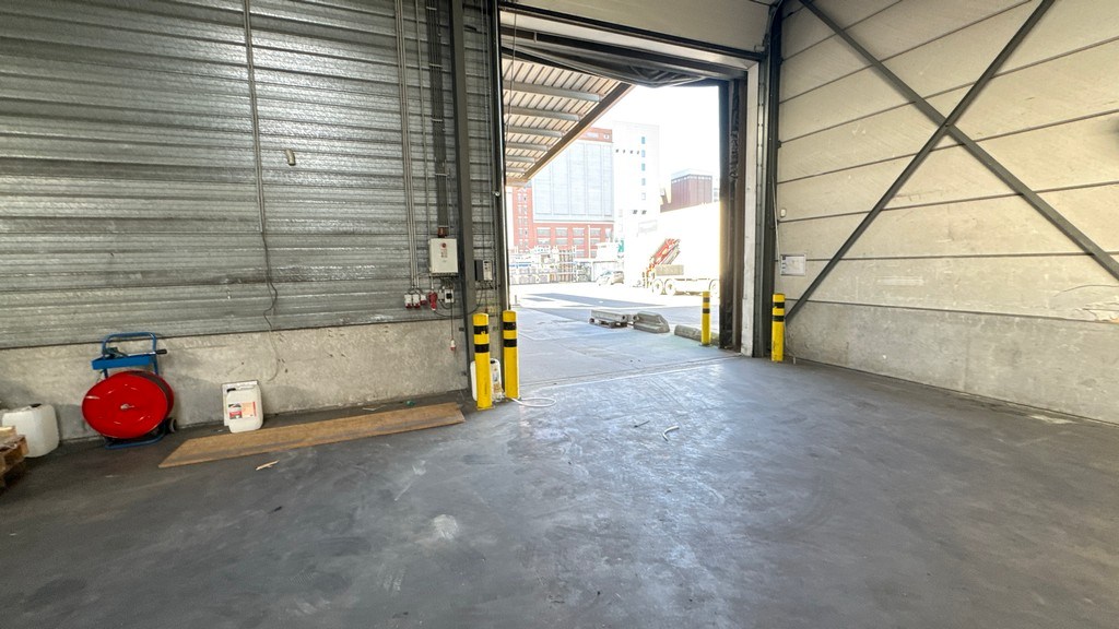 Magazijnen te huur aan Vaartkaai in Merksem