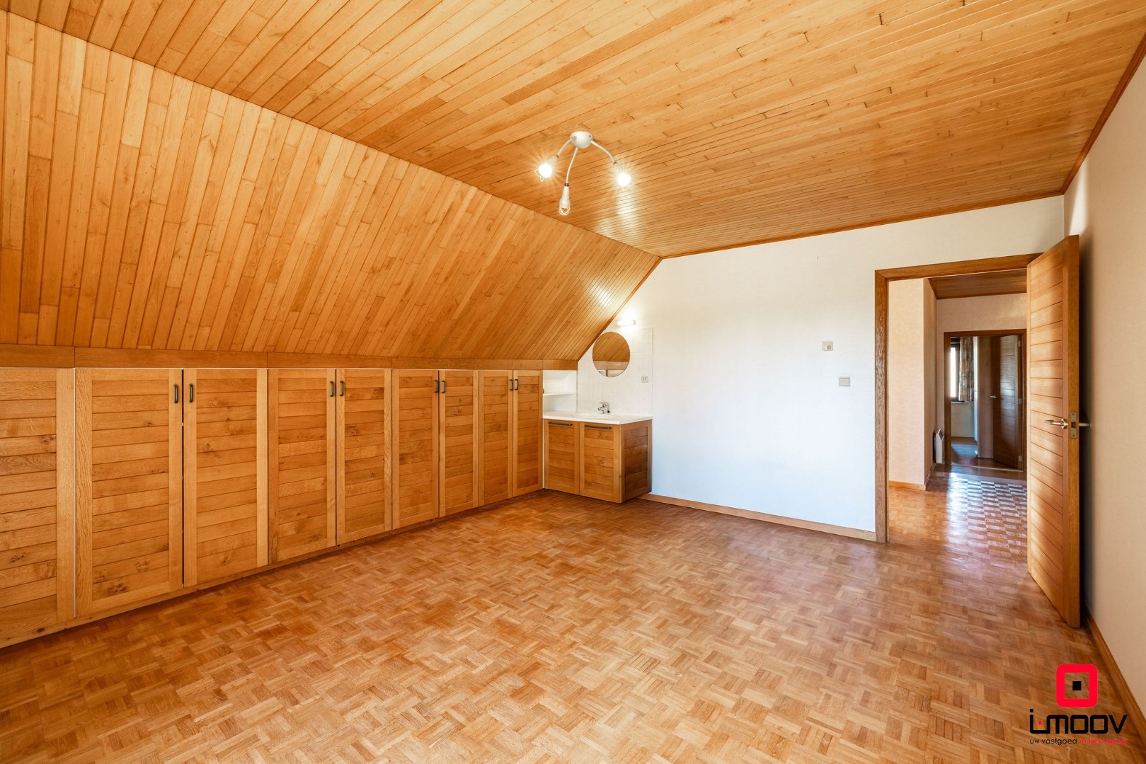 Karaktervolle villa met 4 slaapkamers in een groene en residentiële omgeving te Drongen 