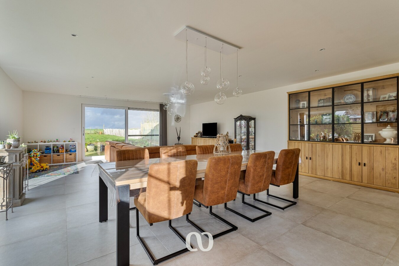 Enorm ruime gezinswoning met een prachtig uitzicht in Huise 