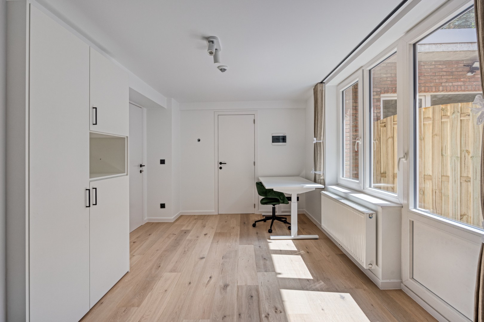 Volledig gerenoveerde studentenkamer in residentie met 29 studentenkamers met eigen sanitair en terras in hartje Leuven - EPC label A! 
