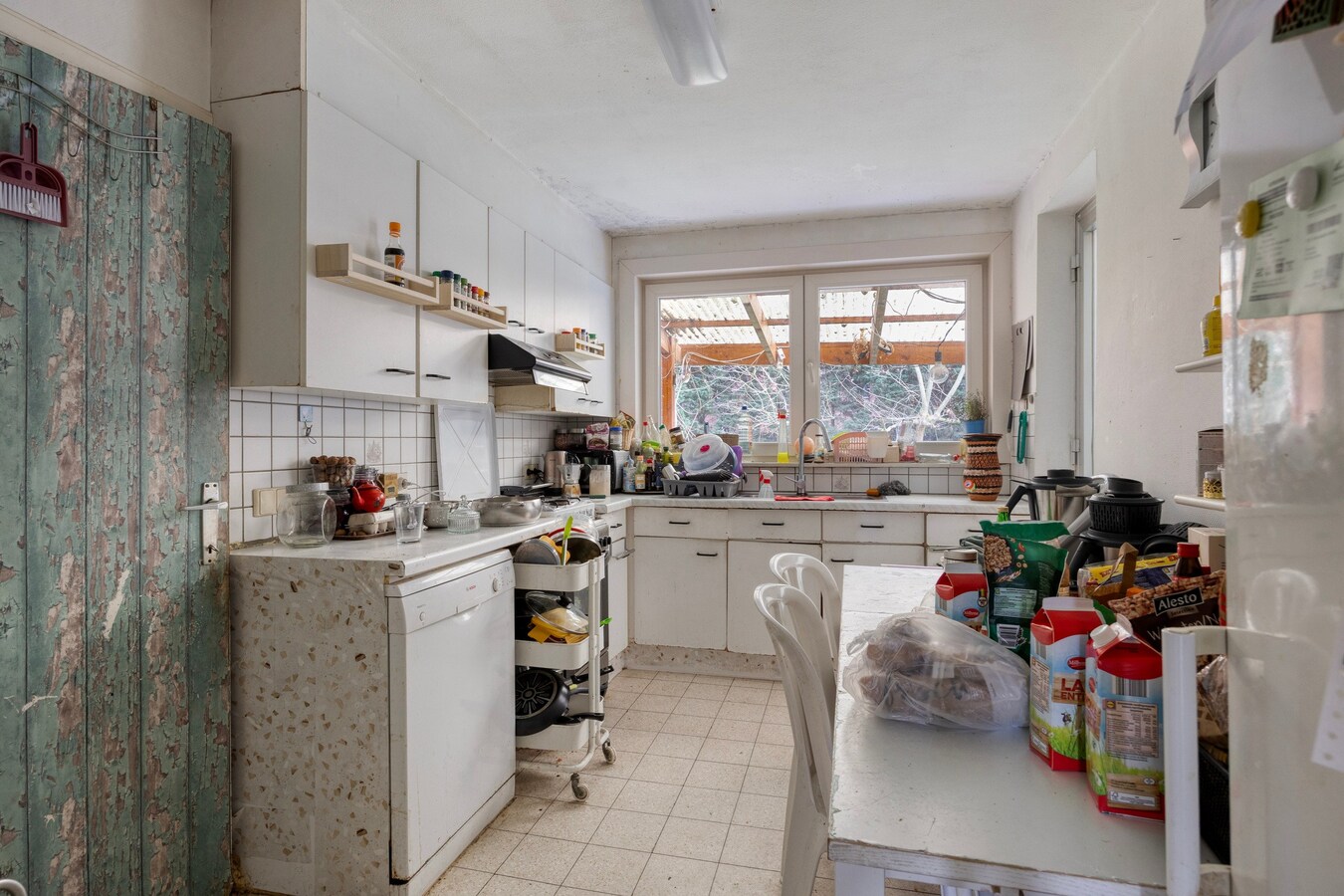 Te renoveren Vrijstaande woning. Of projectgrond (25,50 m breed). 1.146 m². 