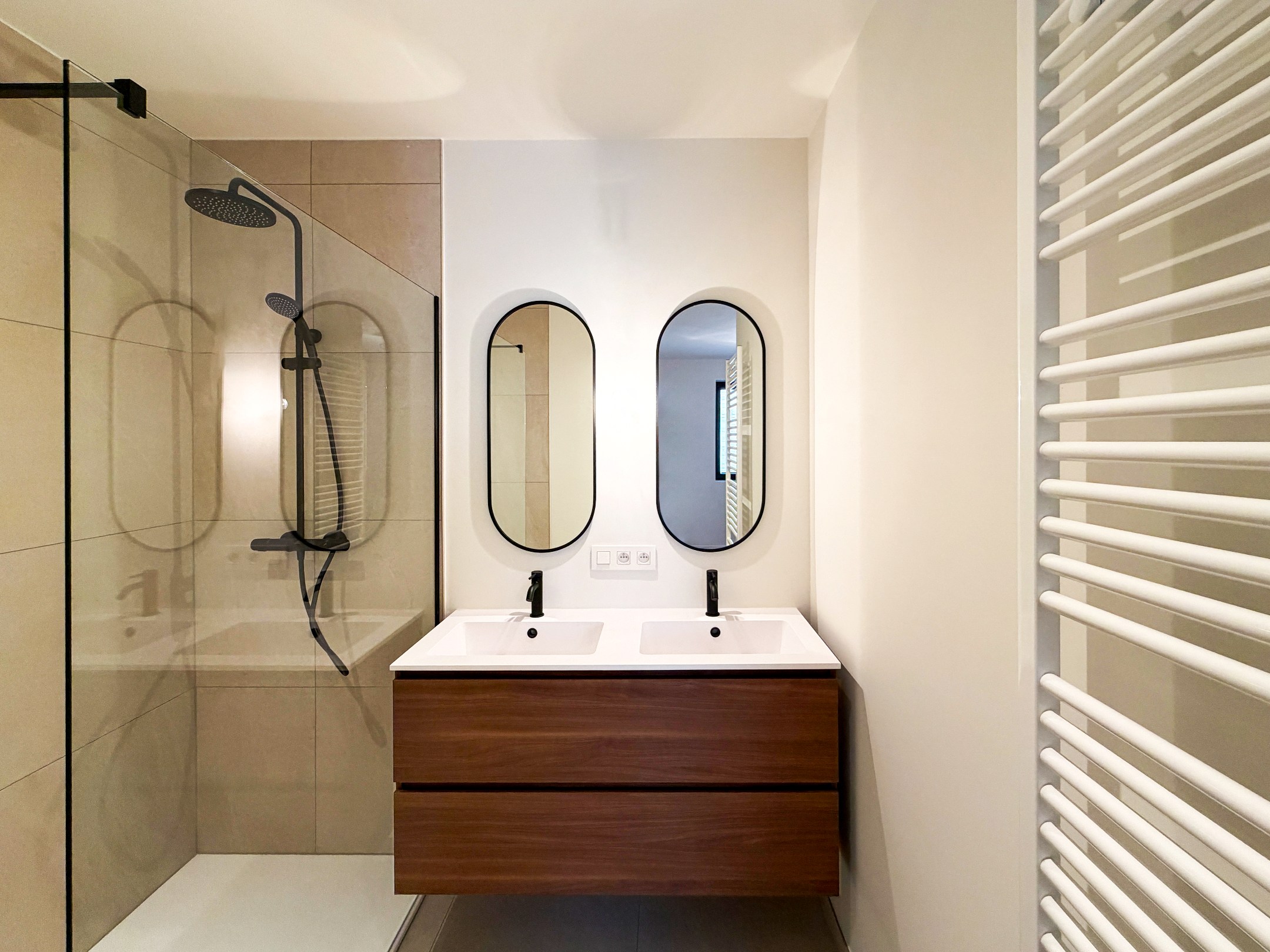 Appartement neuf orienté sud à vendre dans la prestigieuse résidence Maurice. 