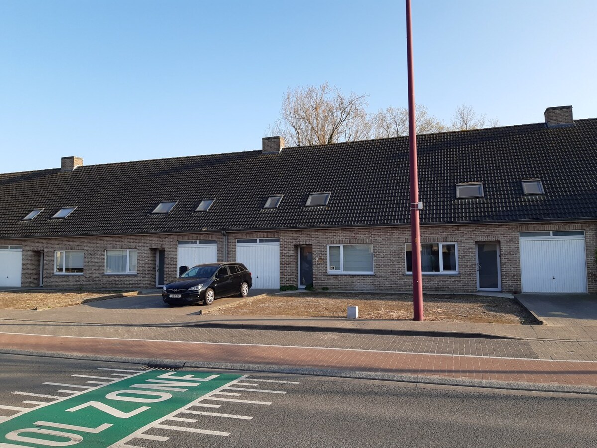 Ruime woning (4 slaapkamers) met garage 