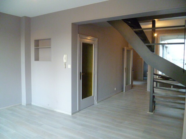 Quartier Cathédrale, duplex 2 chambres,  96 m² 