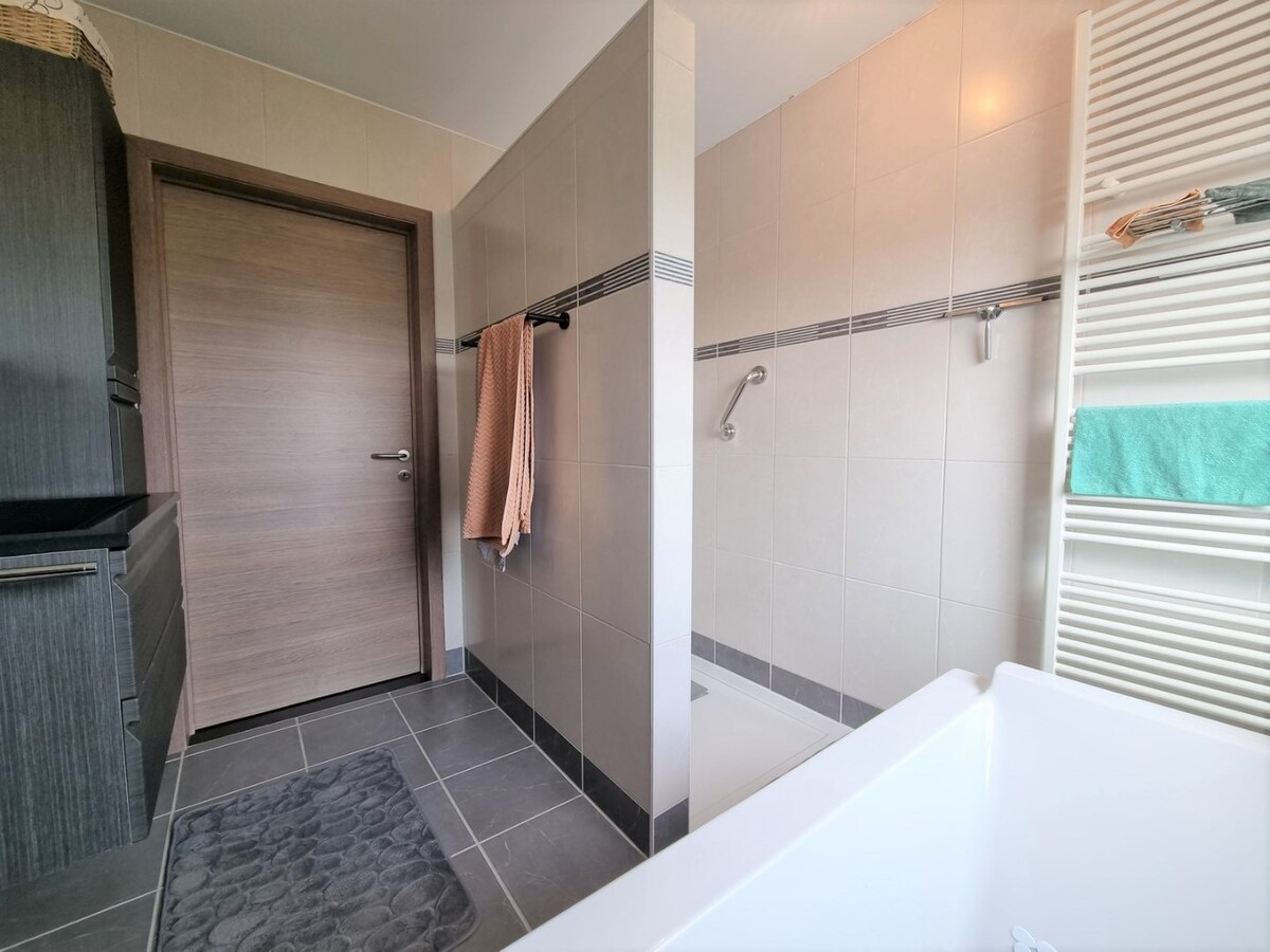 Knappe, recente gezinswoning met garage en grote tuin - Zeebrugge 