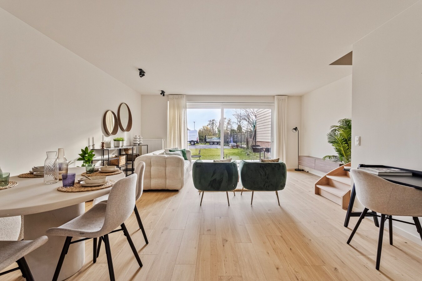 Instapklare en volledig afgewerkte nieuwbouwwoning 