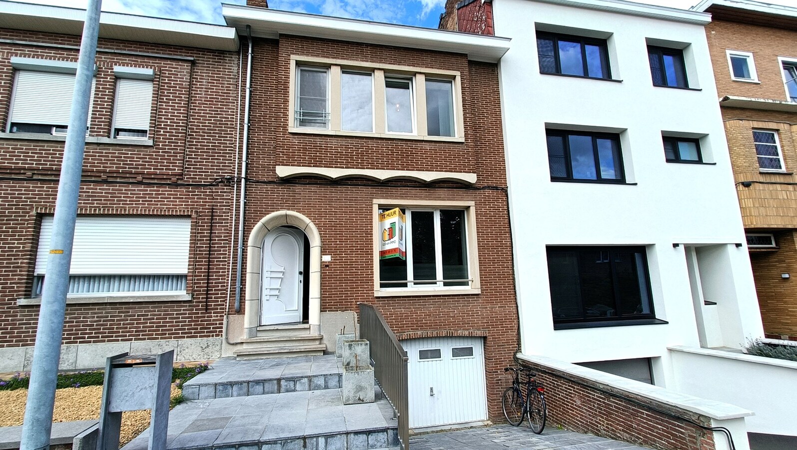 Woning met 3 slaapkamers, garage en tuin 