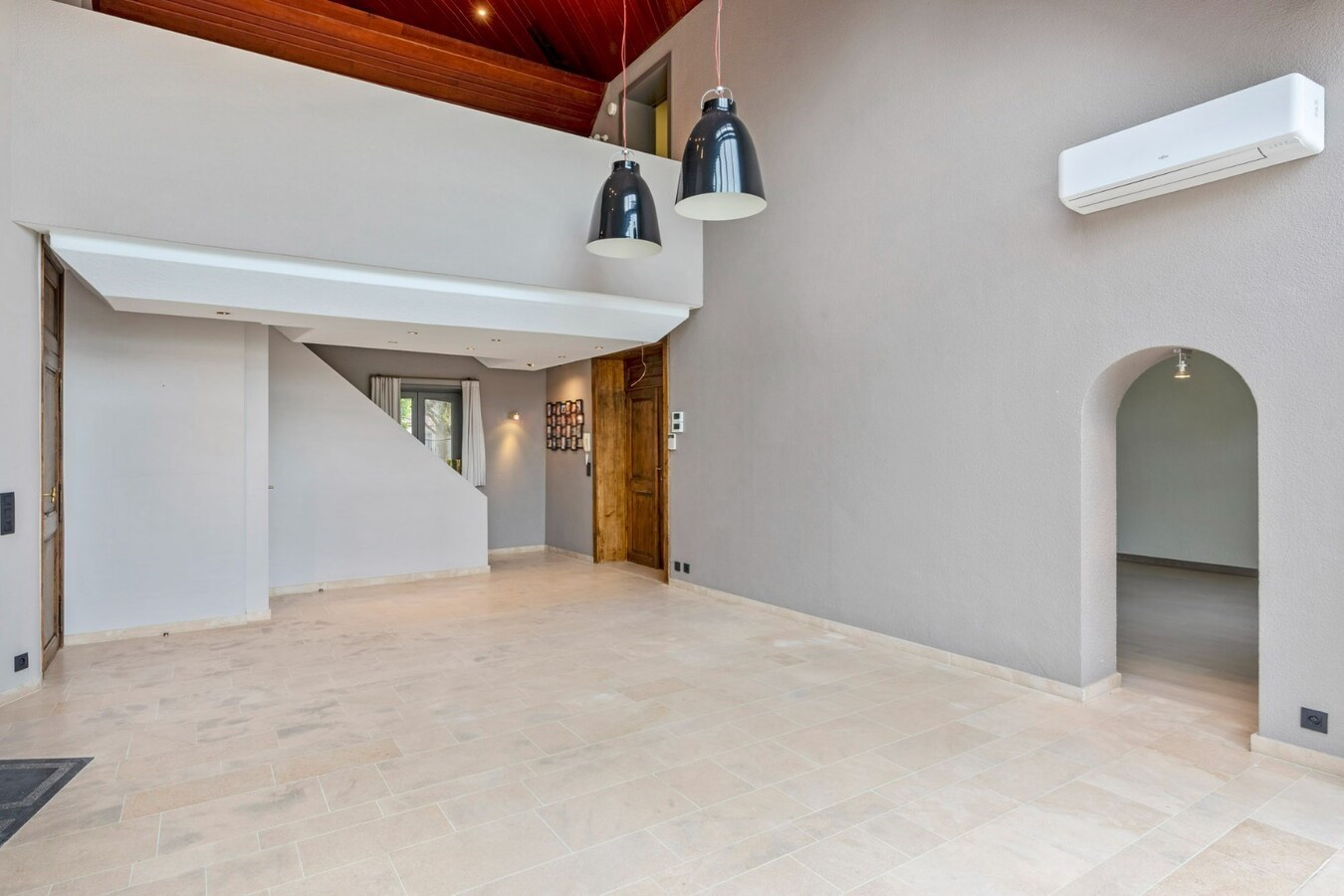 Luxe herenhuis met praktijkruimte in Niel-bij-As 