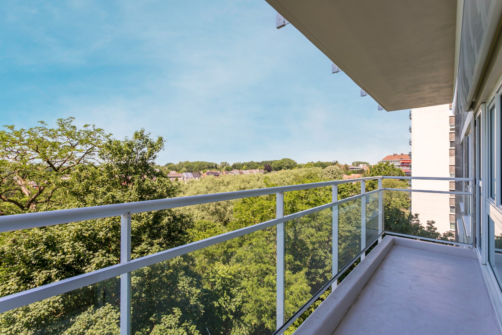 App (82m²) te koop in Breughelpark, met 2 slpks, ruim balkon en kelder 