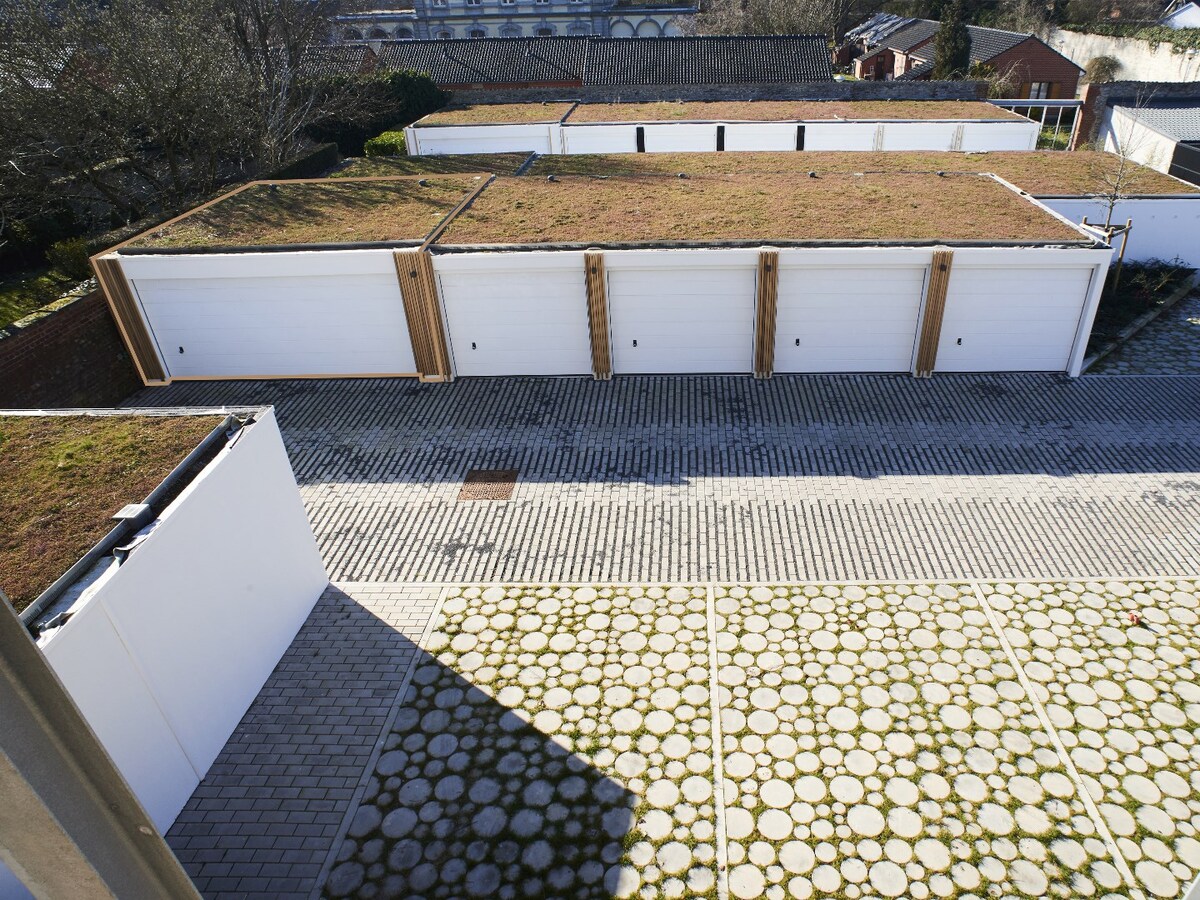 Loué - Garage - Tournai
