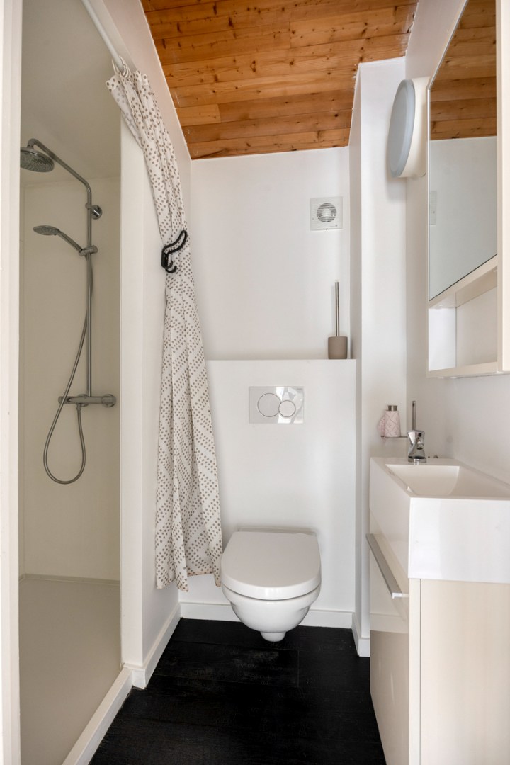 Woning met 4 slaapkamers, 2 badkamers en terras in centrum Leuven ! – EPC 187 kWh/m² - bewoonbare opp. 184m² 