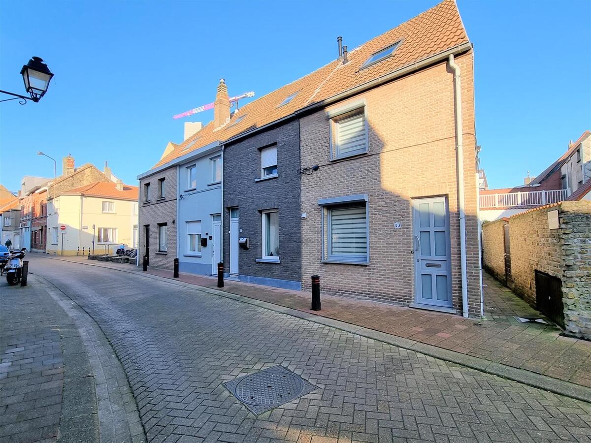 Centraal gelegen woning - Heist 