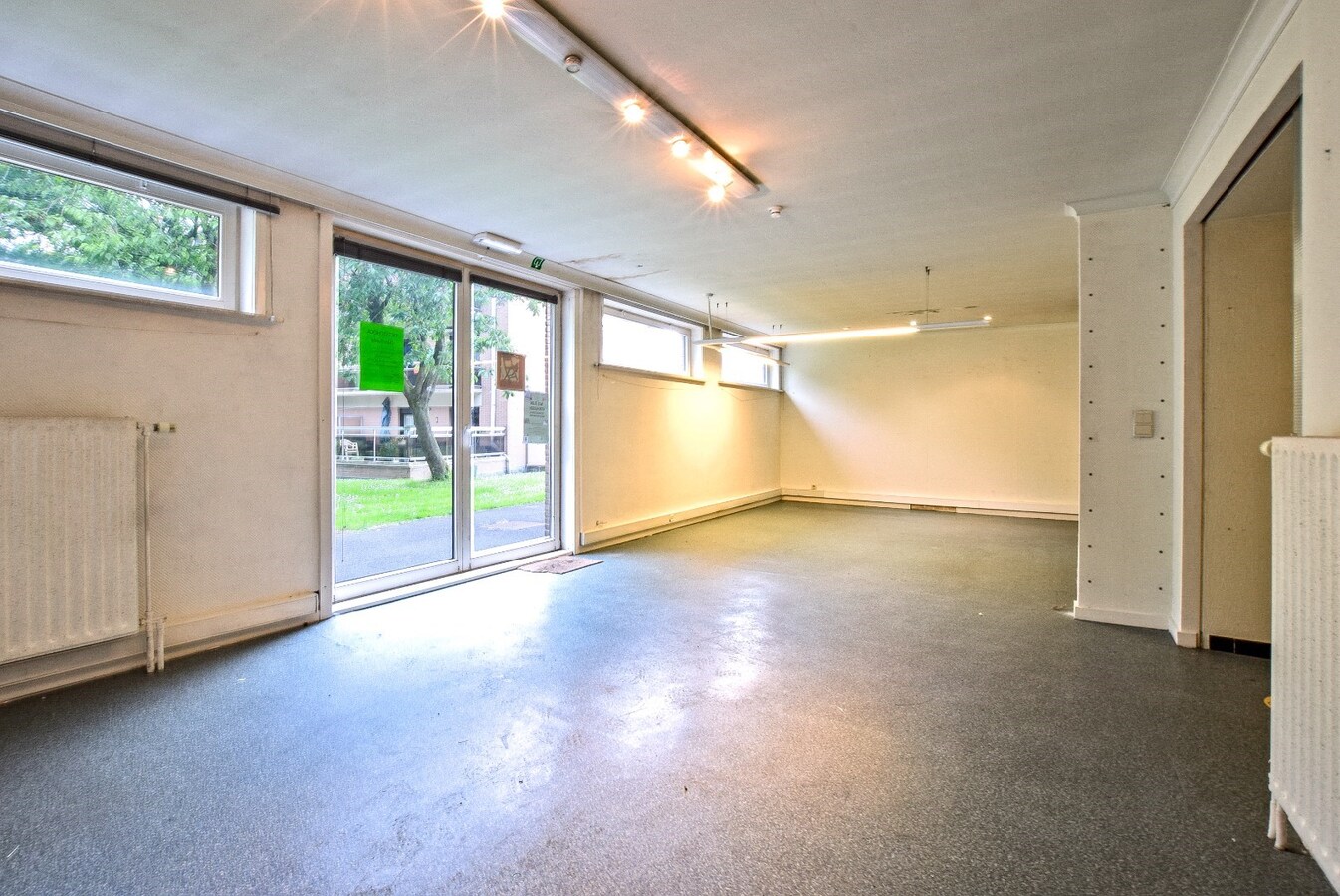 Te huur commercieel kantoor - Diksmuide