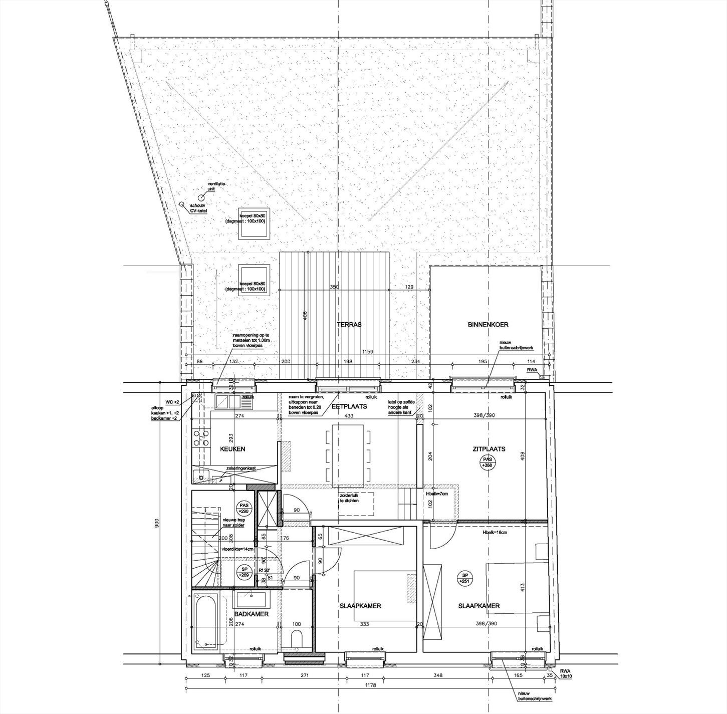 Appartement op eerste verdieping met groot terras. 