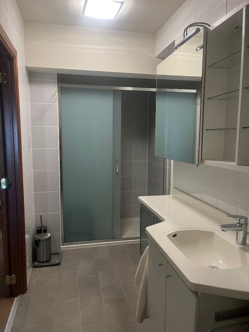 Gunstig gelegen  2-slp. app. met terrassen en garage nabij Gent Sint-Pieters 