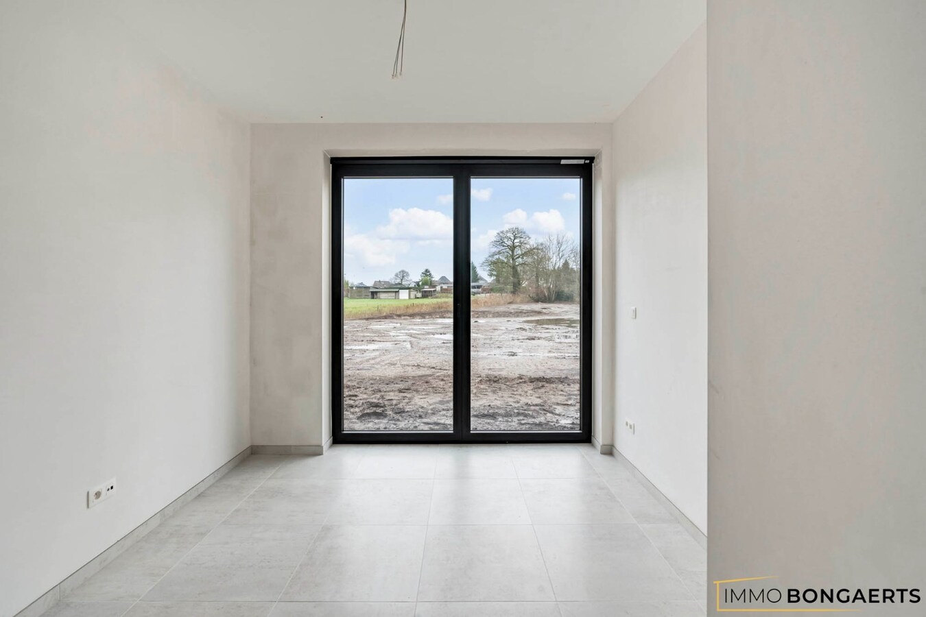 Gelijkvloers nieuwbouwappartement met 3 slaapkamers 