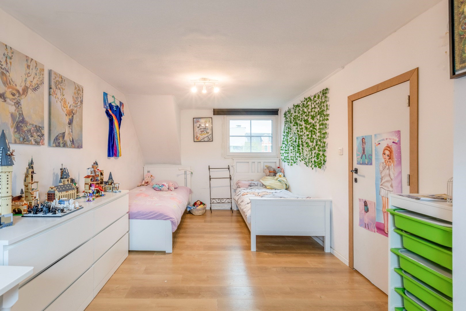 Instapklare woning met tuin in de gezellige kern van Laarne 