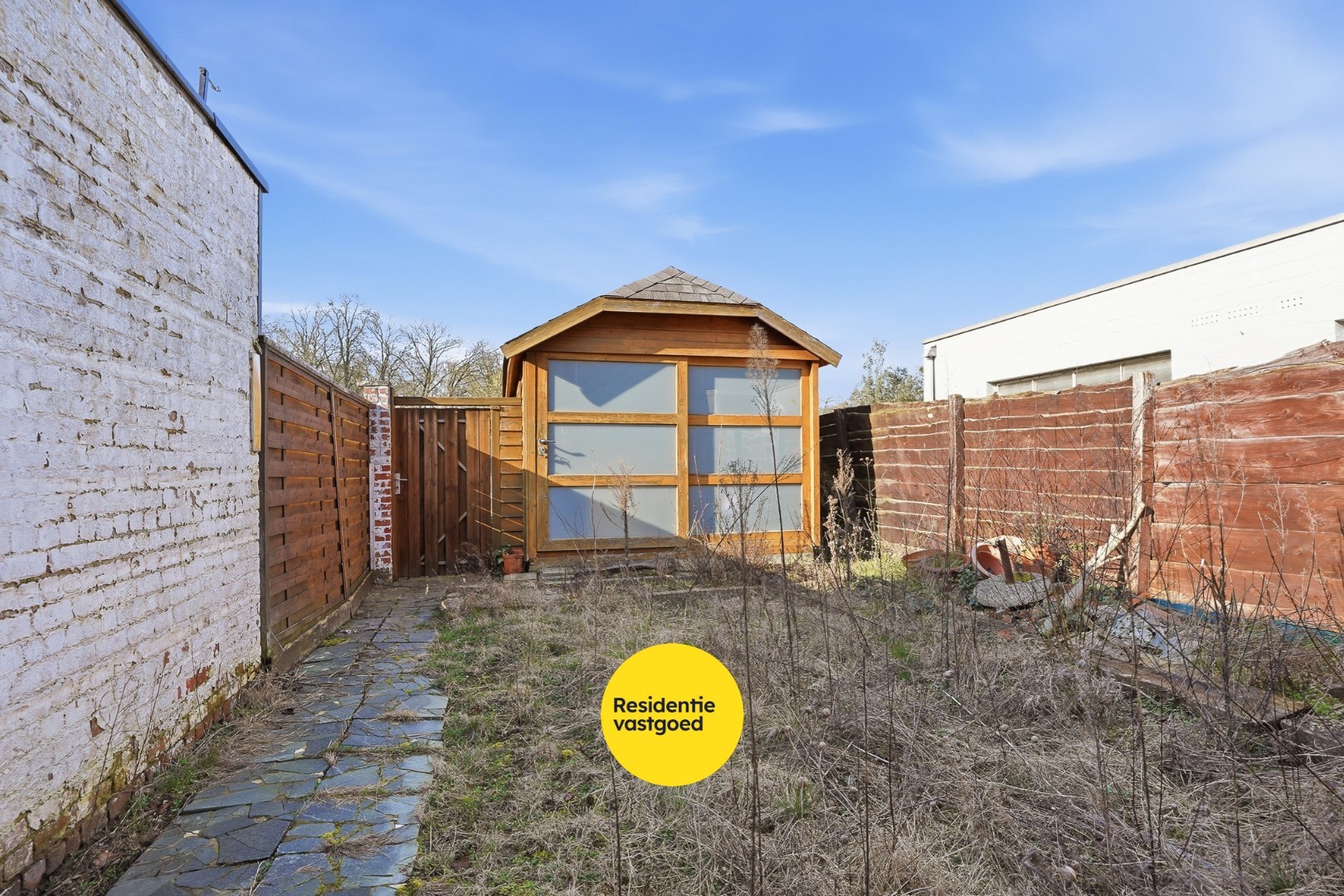 Goed onderhouden rijwoning nabij de Groene Kouter in Zwevegem 
