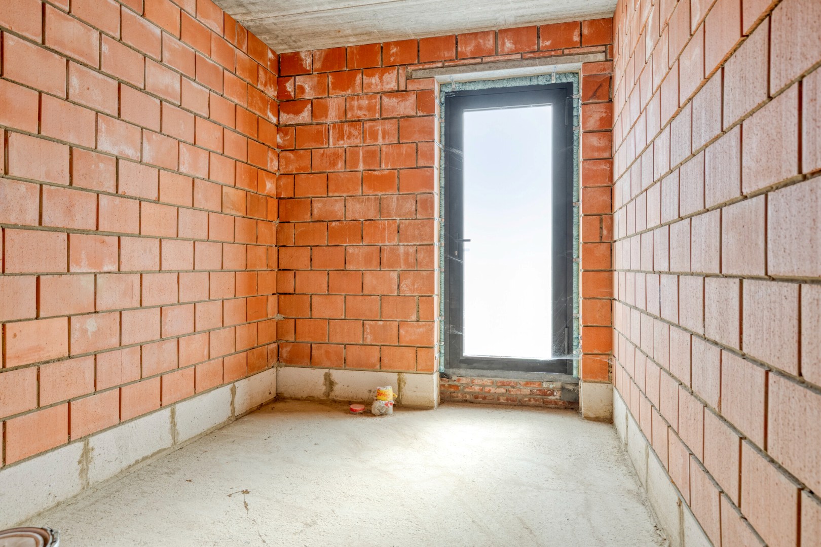 Ruime en rustig gelegen woning met veel mogelijkheden in Rotselaar! 
