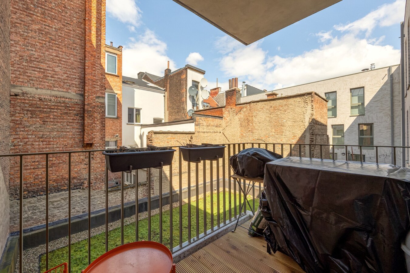 Recent appt. met 2 slpk en terras op het Antwerpse Zuid! 