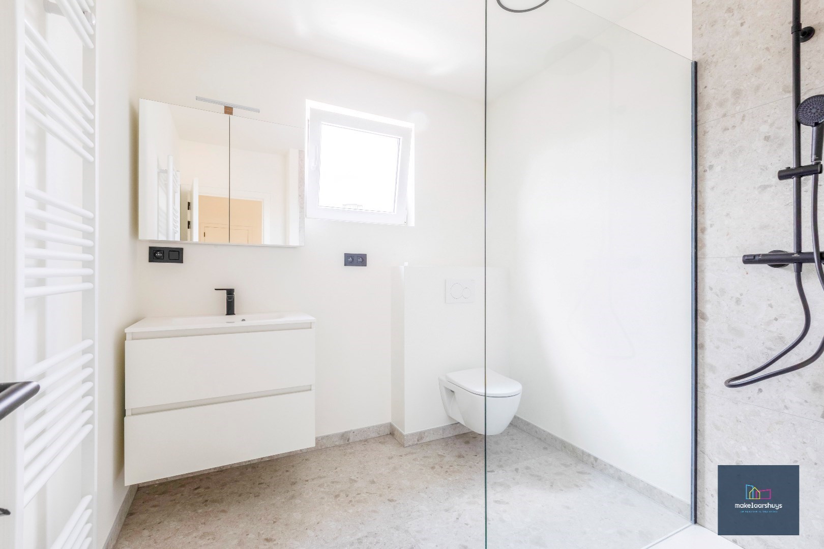 Prachtige penthouse met 2 slaapkamers en  groot terras met uniek uitzicht 