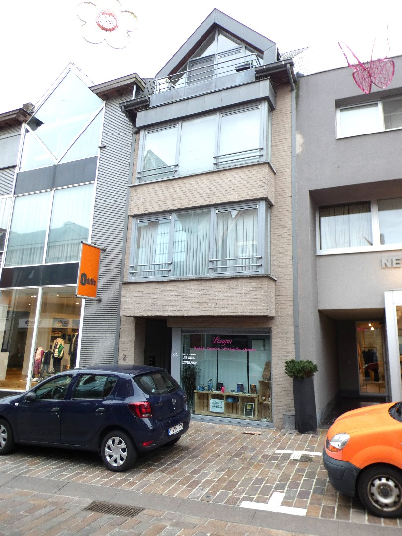 Instapklare handelsruimte voor winkel of kantoor, centrum Torhout 