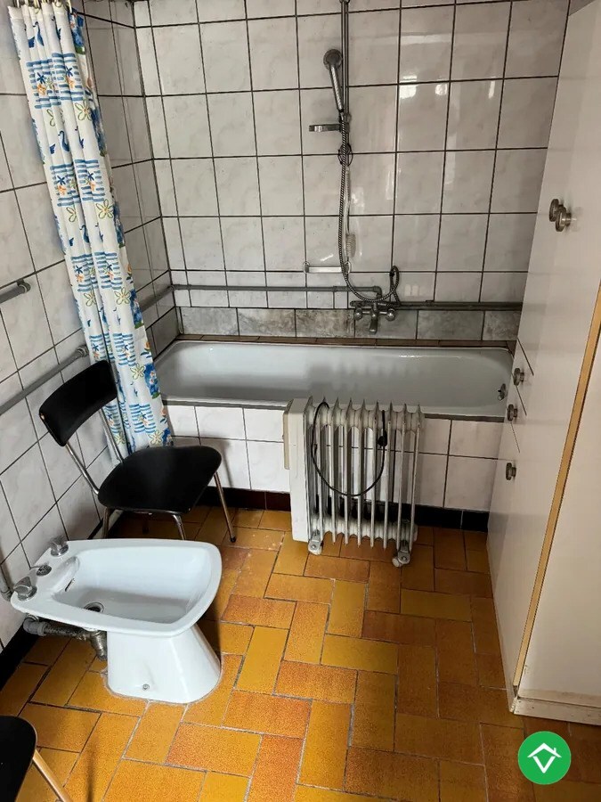 Woning met 3 slaapkamers tuin en garage te Gistel 