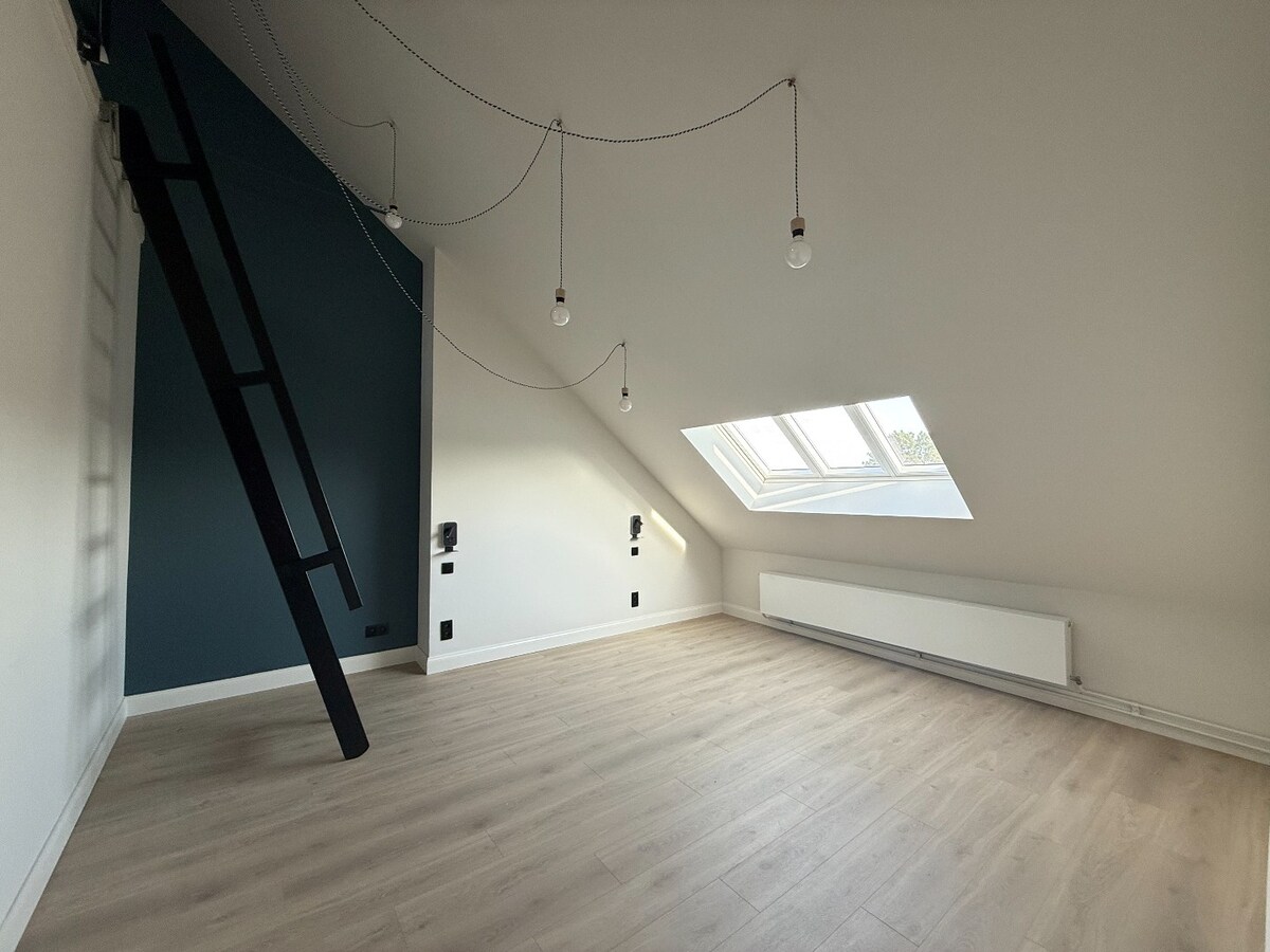 Maison de maître avec 5 chambres et jardin, idéale pour profession libérale ! 