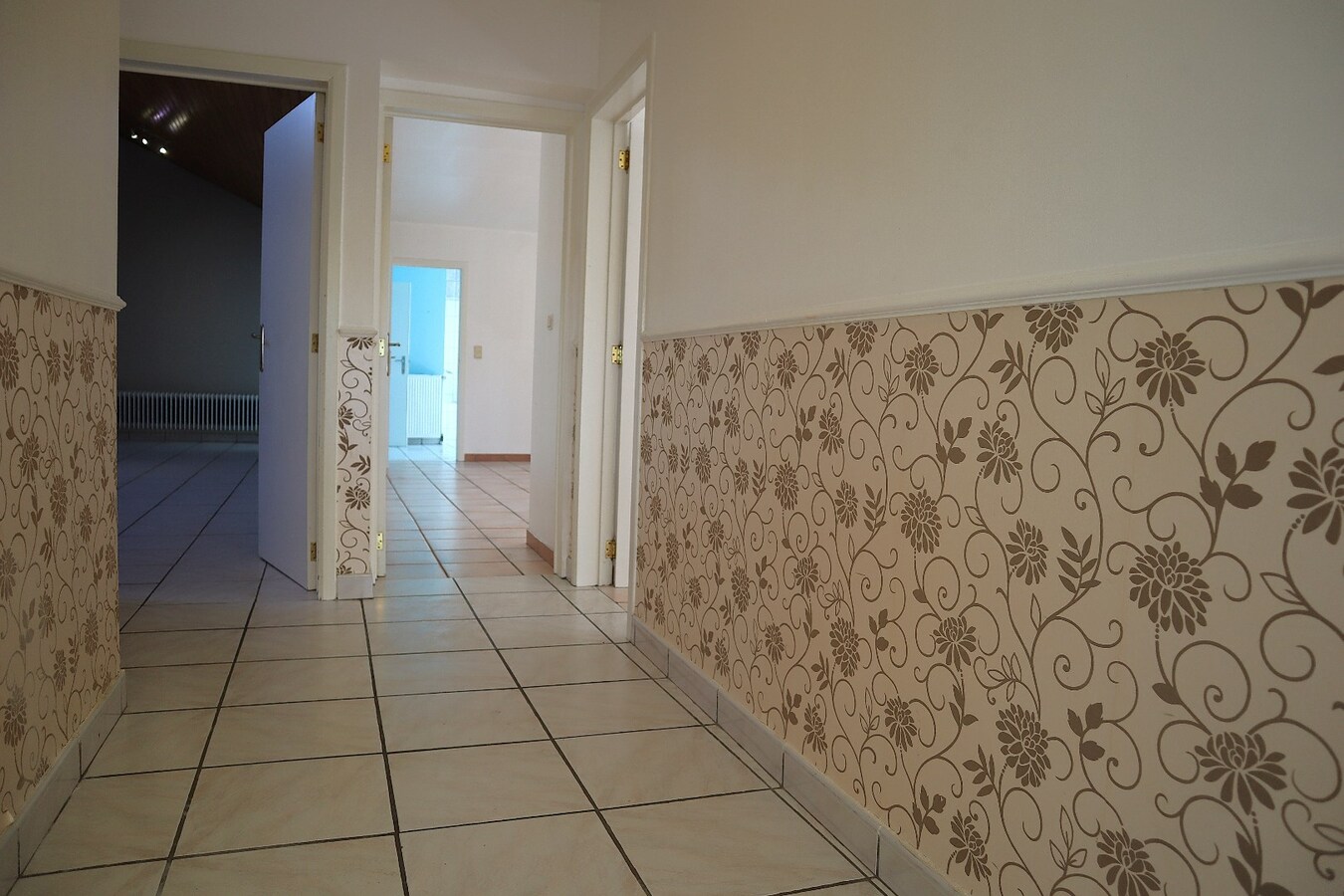 Ruim appartement met terras en garage in Bierbeek 