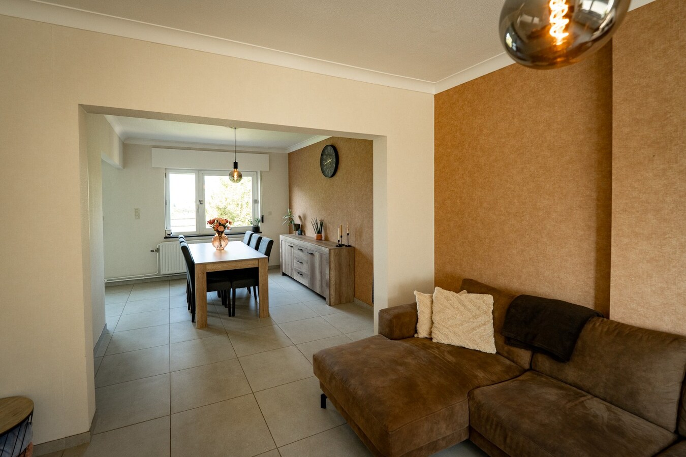 Renovated property with drained track and pasture on approximately 16 ares in Mielen-boven-Aalst. 