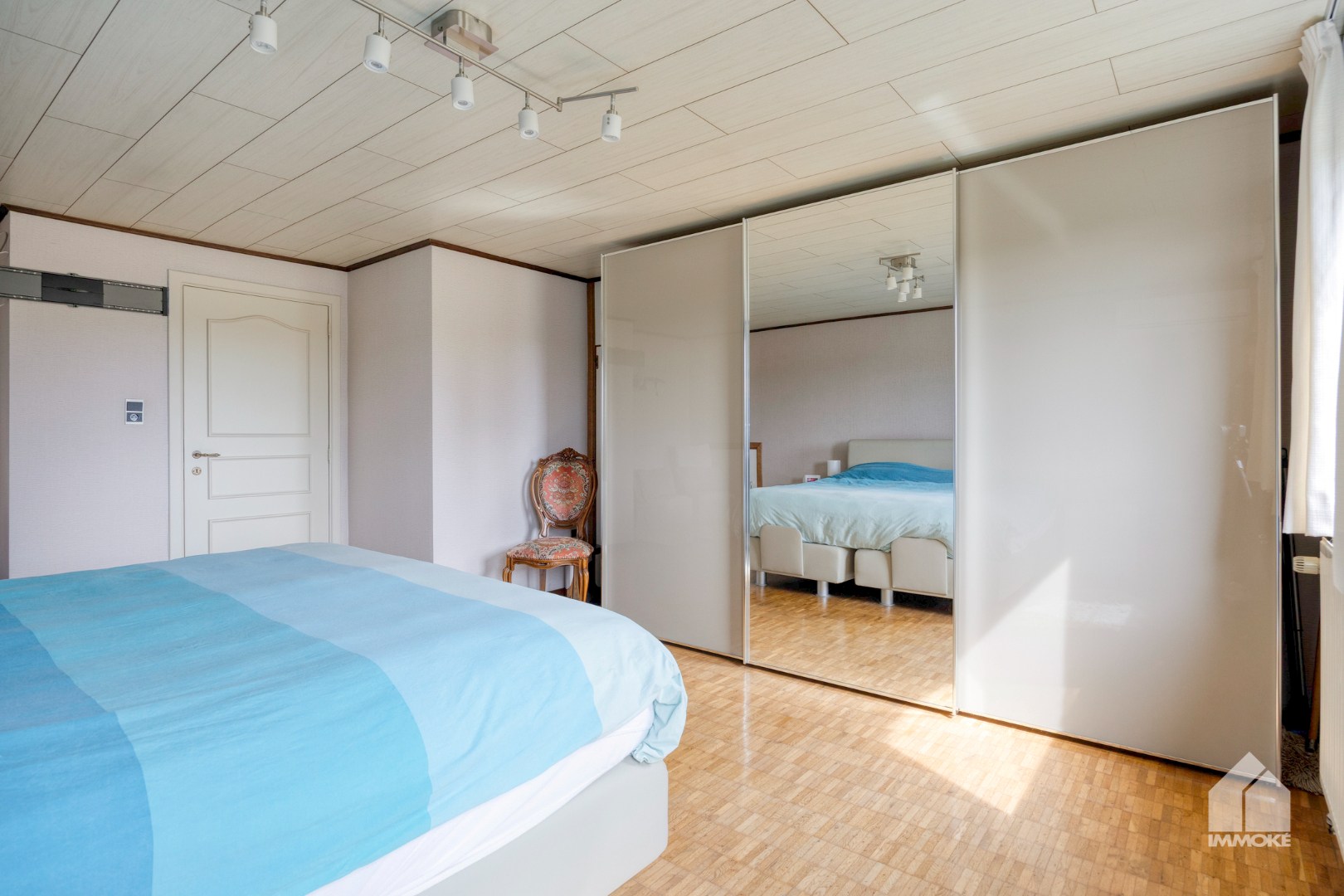 Stijlvol landhuis op 14a 88ca met aangrenzend weiland van 35a 5ca. 
