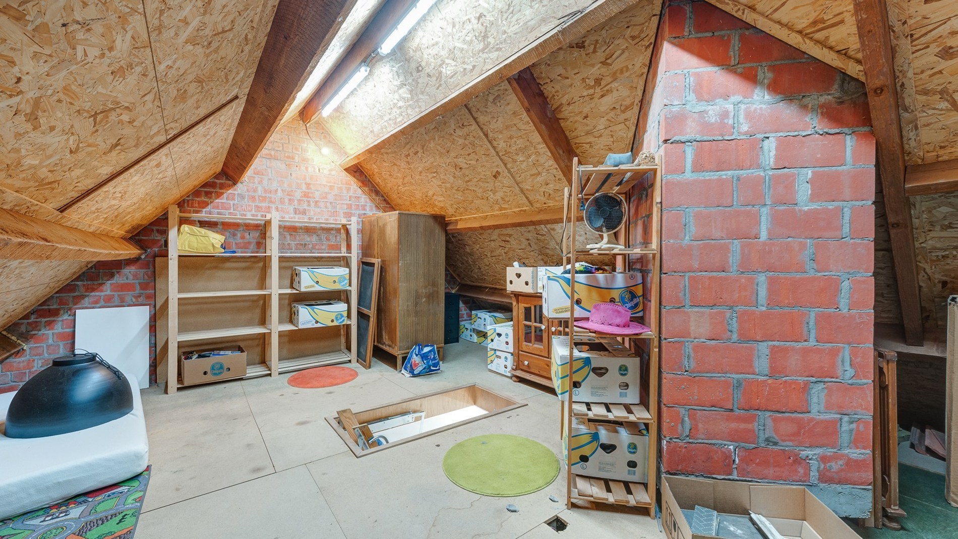 Instapklare gezinswoning op wandelafstand van het station en Zeedijk Heist (met mogelijkheid tot aankoop van een aanpalende garage 