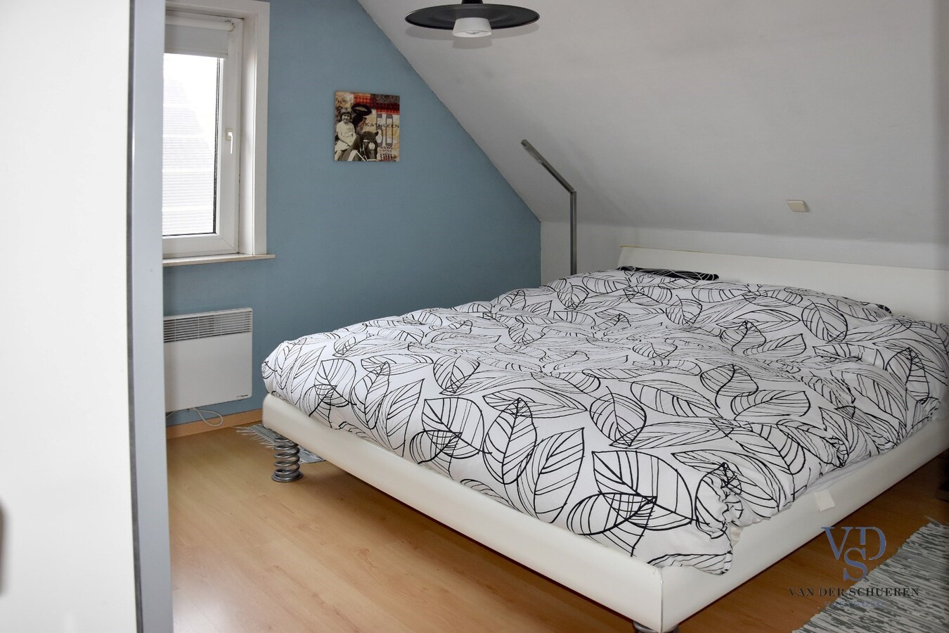 Eigentijdse, verrassend ruime Open Bebouwing 