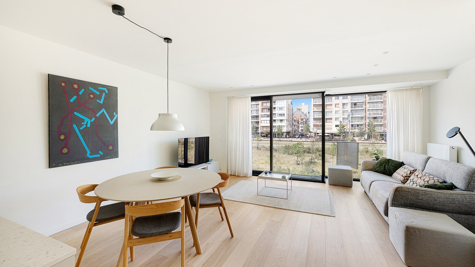 Subliem recent appartement (2020) op toplocatie op slechts 300 meter van de zeedijk te Heist 