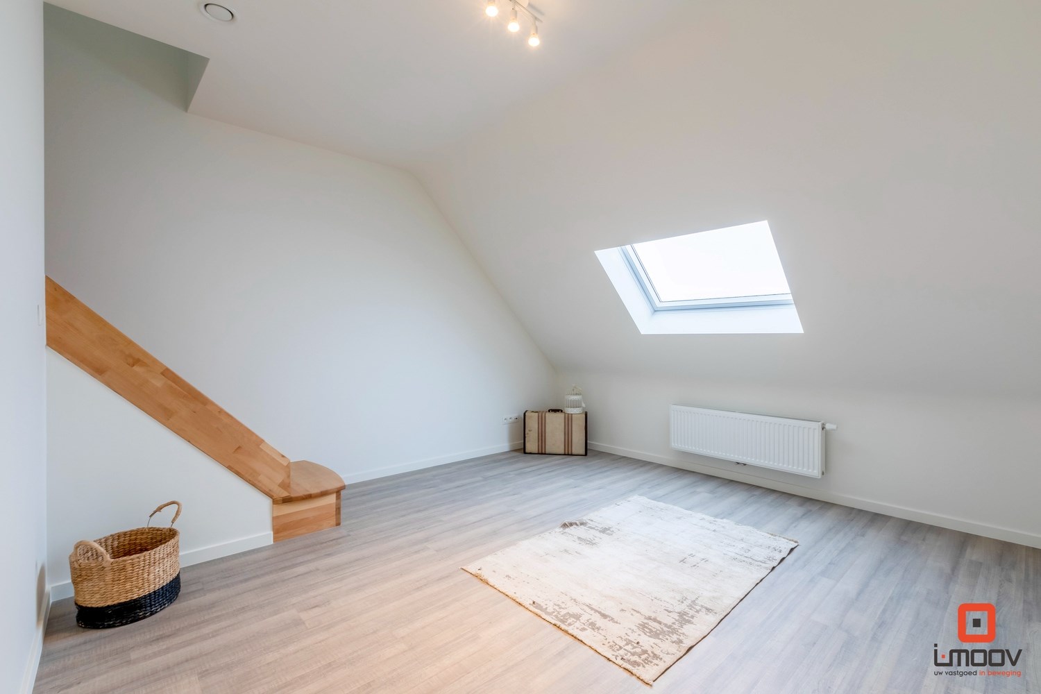 Ruime, zeer recente woning in rustige buurt 