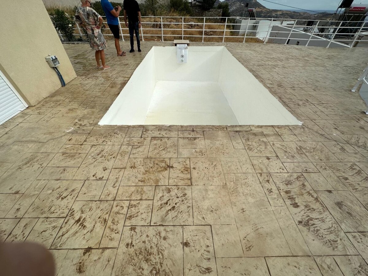 Grieks eiland Kreta : nieuwe, bemeubelde (vakantie)woning met zwembad 